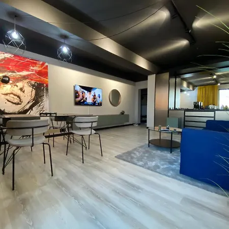 Sea View Modern Apartament